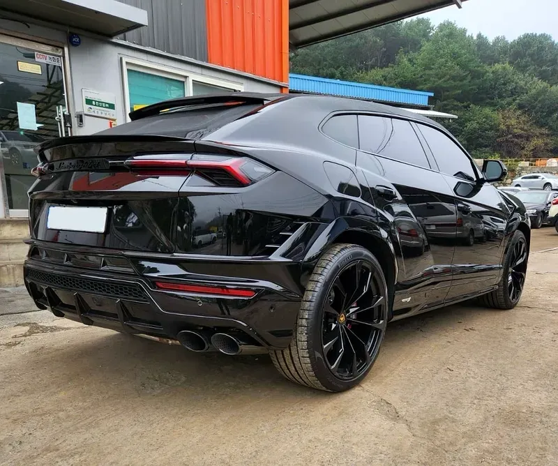 Lamborghini Urus 2024